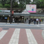 新宿駅から原宿駅への行き方。動画案内もあります。
