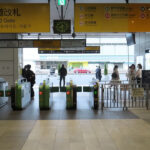 【JR新宿駅】ホームから甲州街道改札への行き方。各路線からのアクセス方法。動画案内付き。