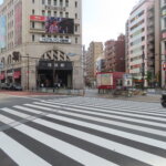 浅草雷門から浅草駅へ！ ４路線への行き方を写真・動画付きで分かりやすく解説！。