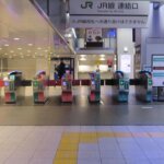 【新宿駅】京王線からJR線連絡口への行き方を写真・動画付きで分かりやすく解説！